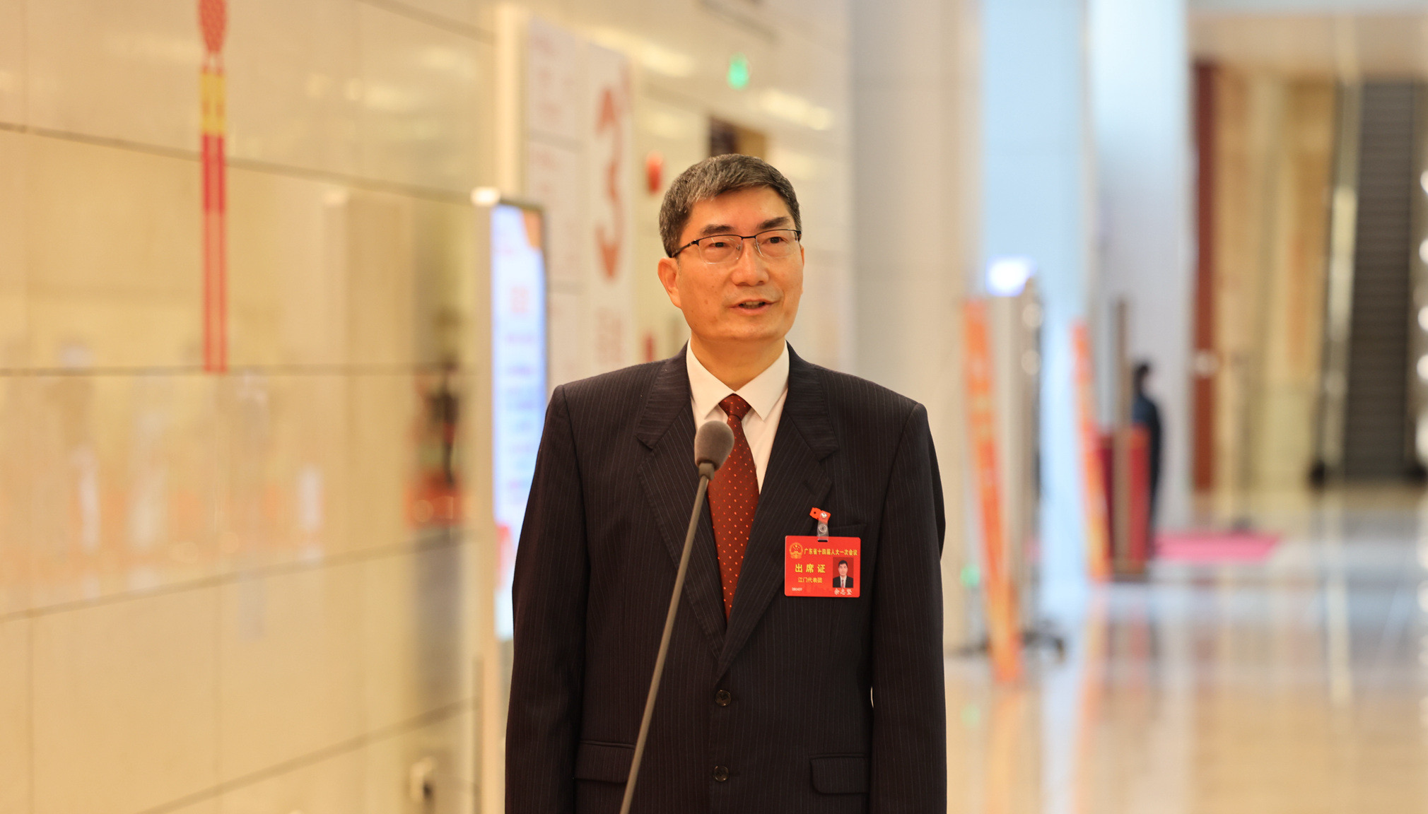 省人大代表、江門市江海區(qū)人大常委會(huì)主任余志堅(jiān)：“小公園議事”提高群眾民主參與熱情